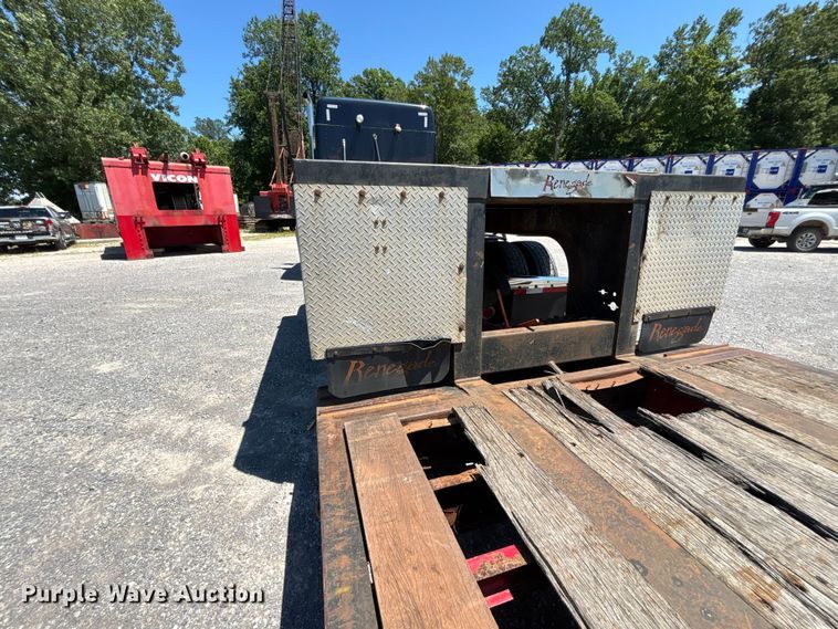 image for item ER3115 2013 Fontaine lowboy equipment trailer