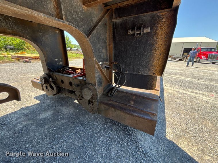image for item ER3115 2013 Fontaine lowboy equipment trailer