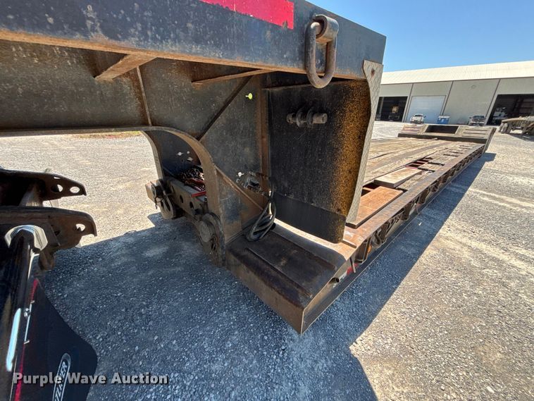 image for item ER3115 2013 Fontaine lowboy equipment trailer