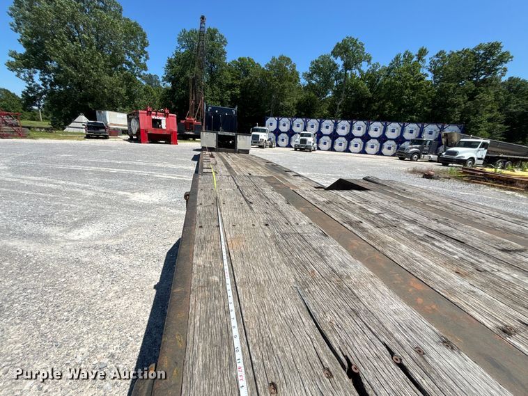 image for item ER3115 2013 Fontaine lowboy equipment trailer