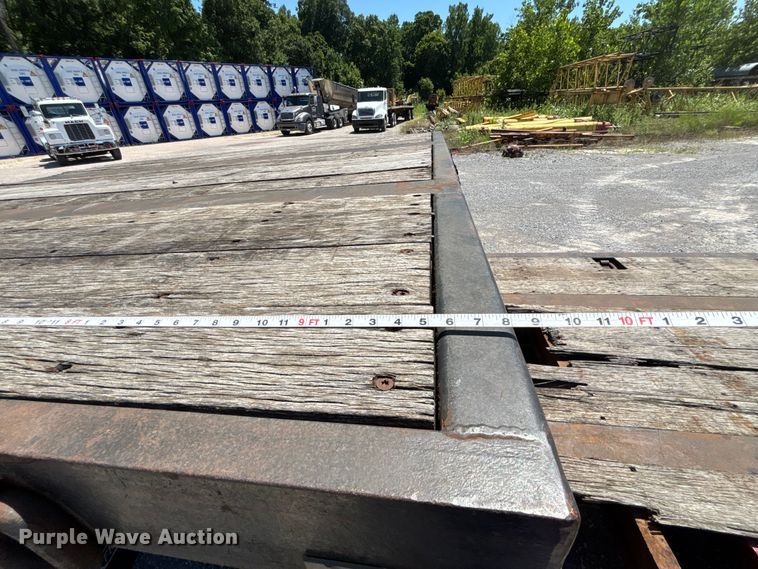 image for item ER3115 2013 Fontaine lowboy equipment trailer