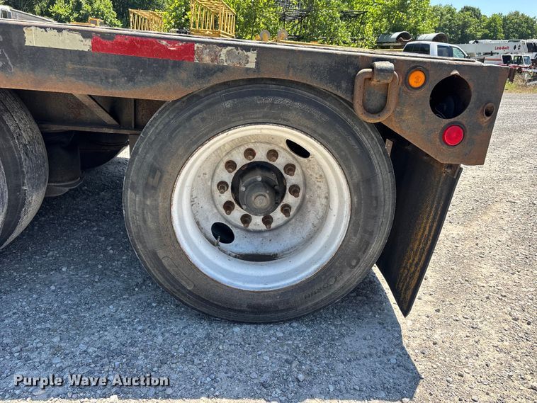 image for item ER3115 2013 Fontaine lowboy equipment trailer
