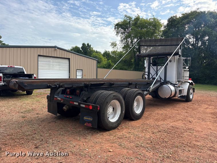 image for item ET0351 1993 Peterbilt 357 roll-off container truck