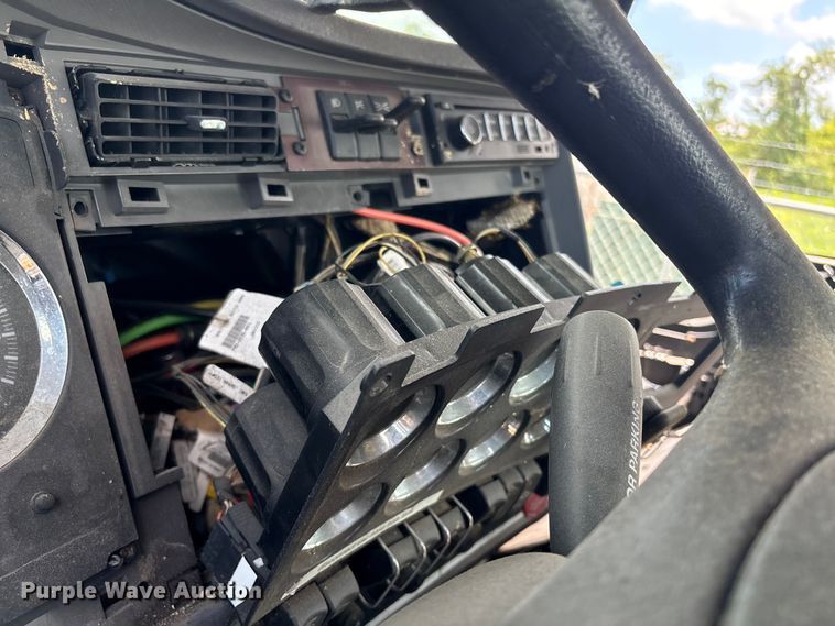 image for item ET8655 2014 Kenworth T800 truck cab and chassis