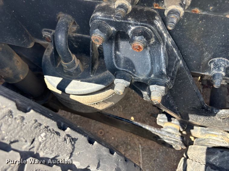 image for item ET8655 2014 Kenworth T800 truck cab and chassis