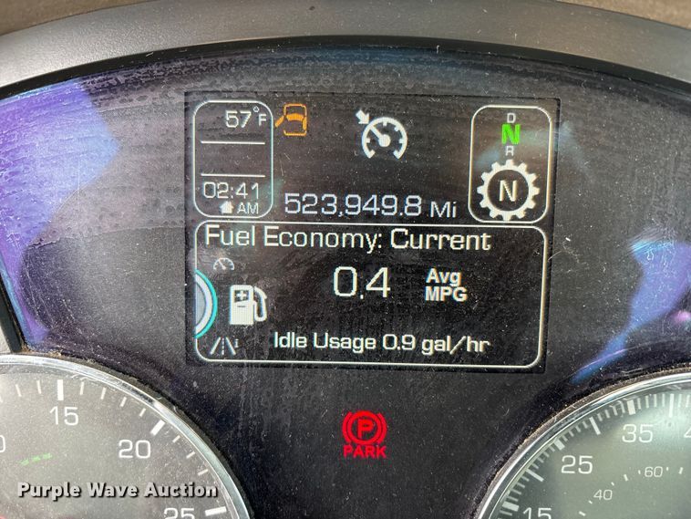 image for item EU4861 2019 Kenworth T880 semi truck
