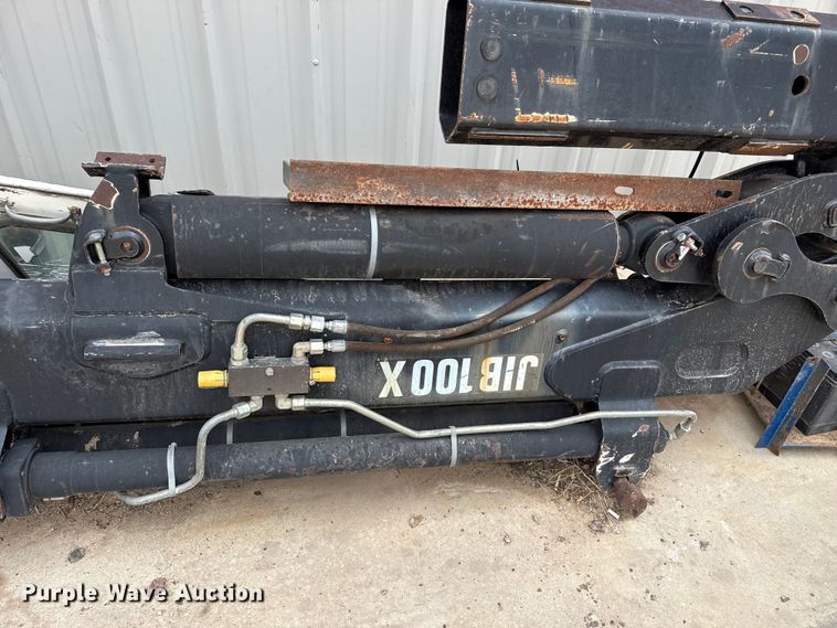image for item EW4173 2005 Hiab 422 E-5 truck mounted crane