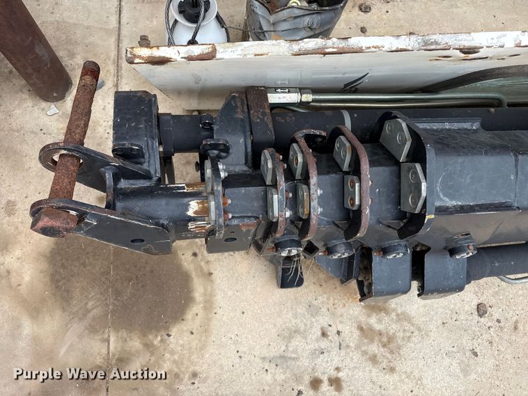 image for item EW4173 2005 Hiab 422 E-5 truck mounted crane