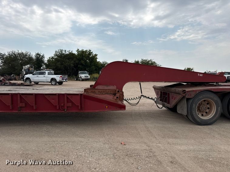 image for item EW4174 1983 Vulcan  lowboy oilfield trailer