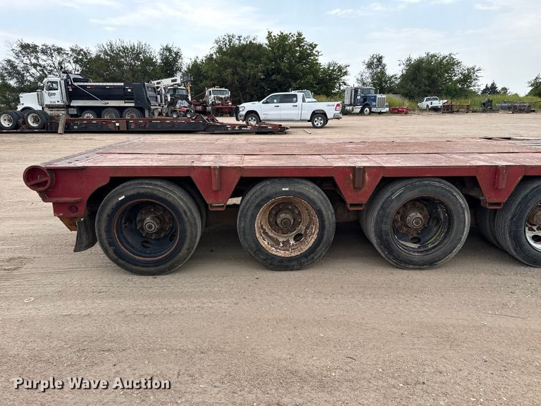 image for item EW4174 1983 Vulcan  lowboy oilfield trailer