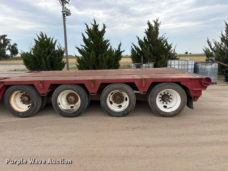 image for item EW4174 1983 Vulcan  lowboy oilfield trailer