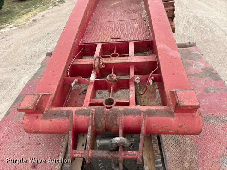 image for item EW4174 1983 Vulcan  lowboy oilfield trailer
