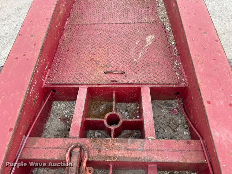 image for item EW4174 1983 Vulcan  lowboy oilfield trailer