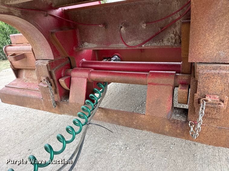 image for item EW4174 1983 Vulcan  lowboy oilfield trailer