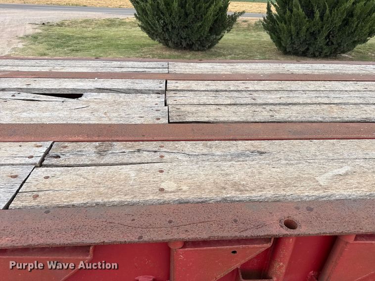 image for item EW4174 1983 Vulcan  lowboy oilfield trailer