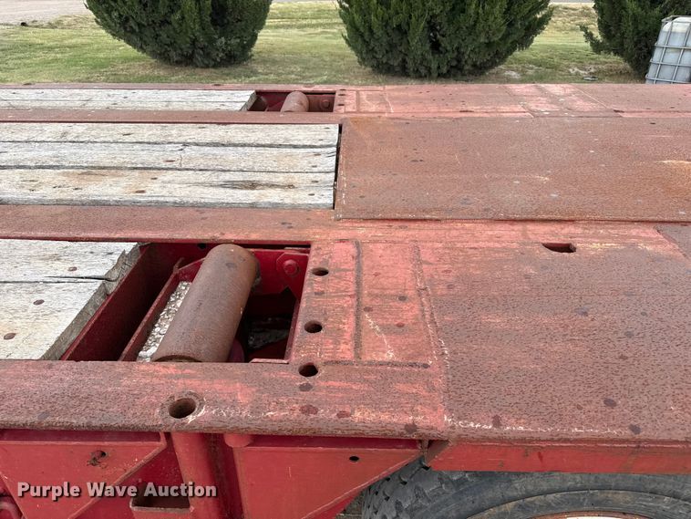 image for item EW4174 1983 Vulcan  lowboy oilfield trailer