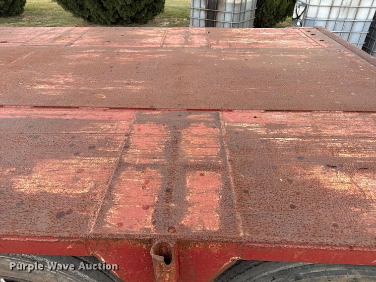 image for item EW4174 1983 Vulcan  lowboy oilfield trailer