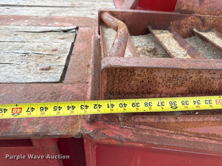 image for item EW4174 1983 Vulcan  lowboy oilfield trailer