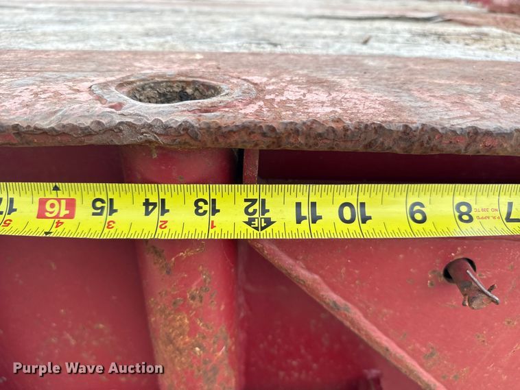image for item EW4174 1983 Vulcan  lowboy oilfield trailer