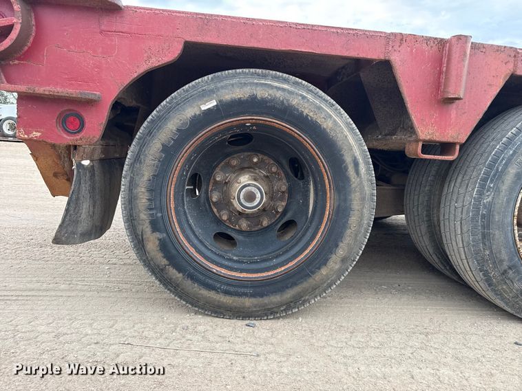 image for item EW4174 1983 Vulcan  lowboy oilfield trailer