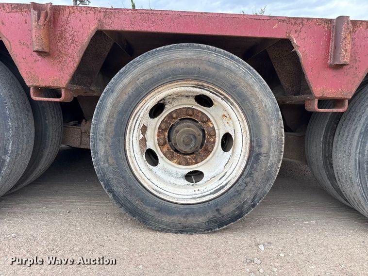 image for item EW4174 1983 Vulcan  lowboy oilfield trailer