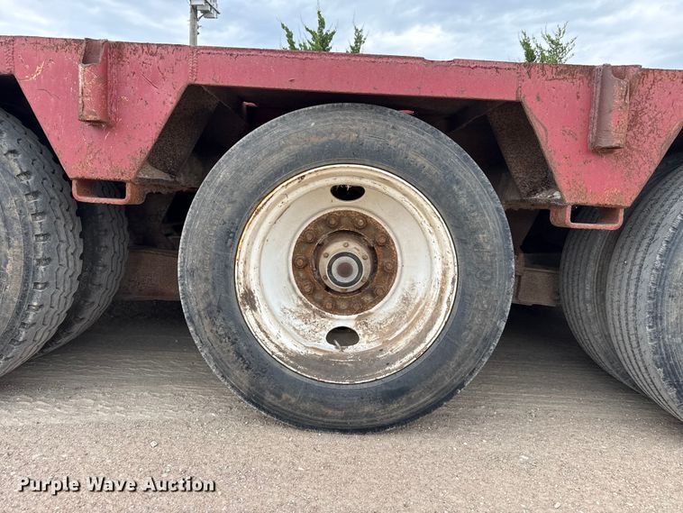image for item EW4174 1983 Vulcan  lowboy oilfield trailer