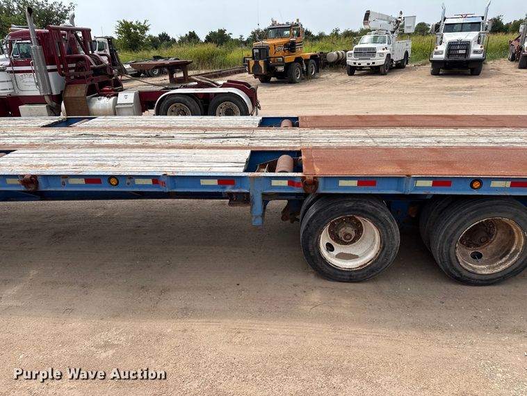 image for item EW4176 2001 Viking oilfield trailer