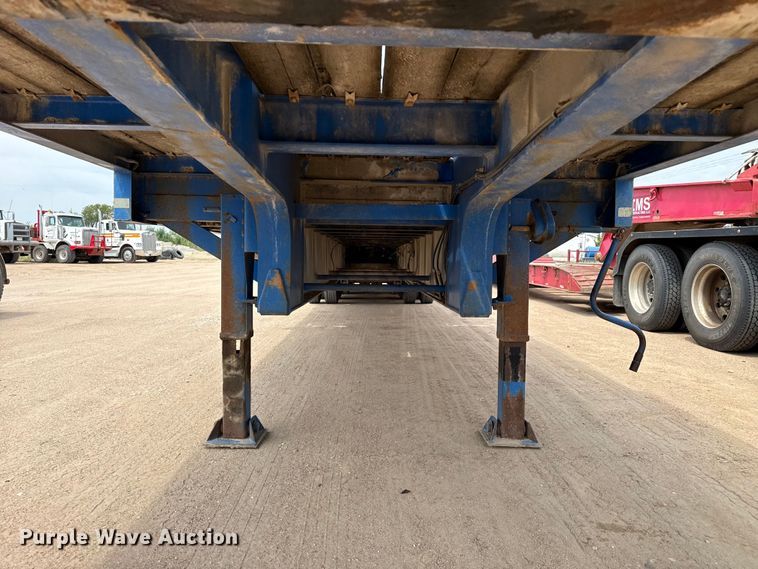 image for item EW4176 2001 Viking oilfield trailer