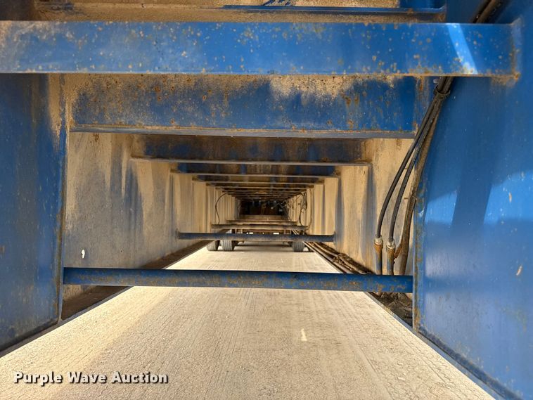 image for item EW4176 2001 Viking oilfield trailer