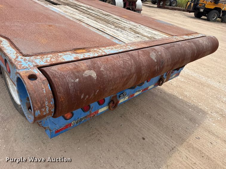 image for item EW4176 2001 Viking oilfield trailer