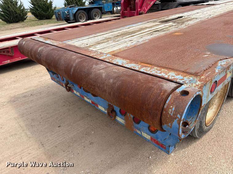 image for item EW4176 2001 Viking oilfield trailer