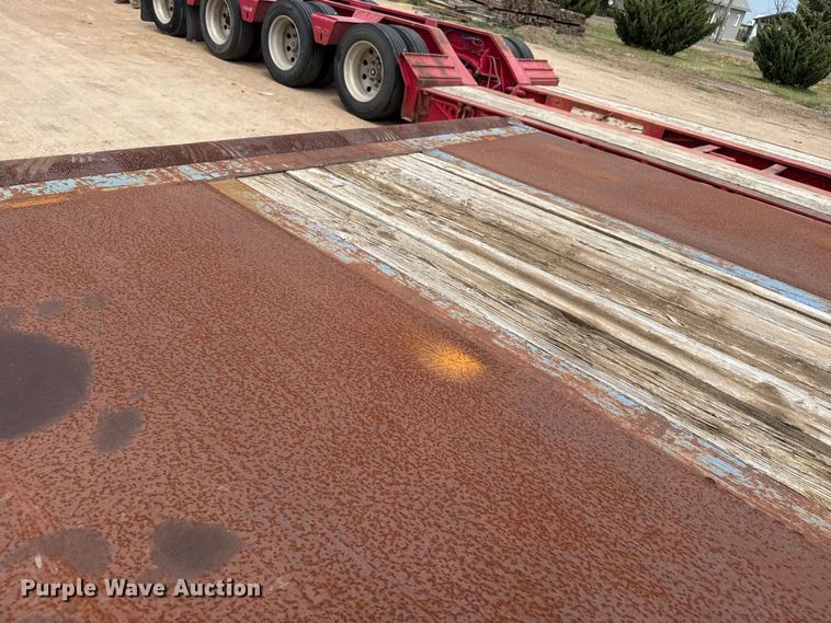 image for item EW4176 2001 Viking oilfield trailer