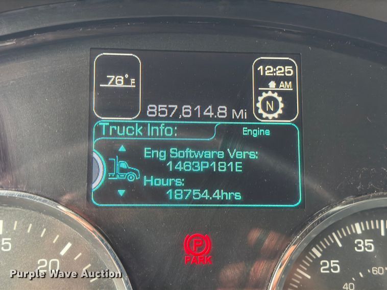 image for item EX4105 2018 Kenworth T680 semi truck