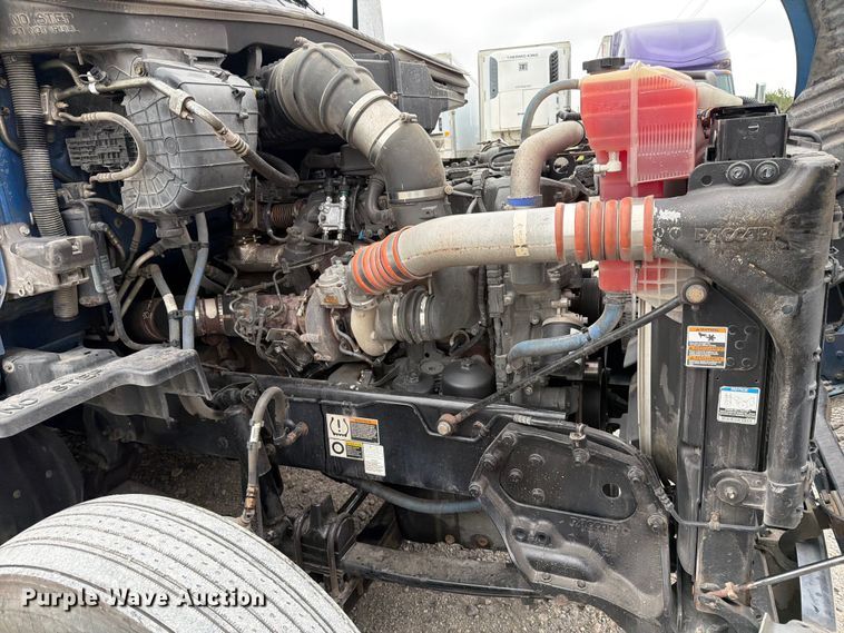 image for item EX4105 2018 Kenworth T680 semi truck