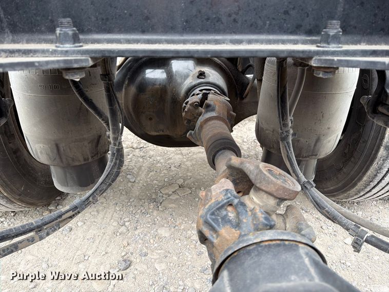 image for item EX4105 2018 Kenworth T680 semi truck