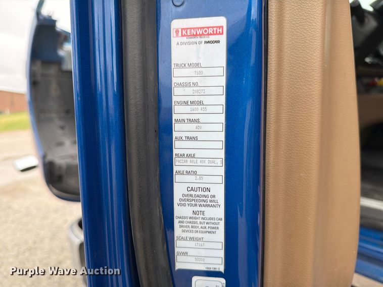image for item EX4105 2018 Kenworth T680 semi truck