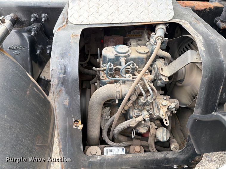 image for item EX4106 2020 Freightliner Cascadia semi truck
