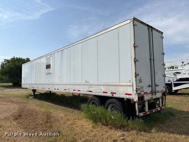 image for item FB4974 2010 Wabash dry van trailer
