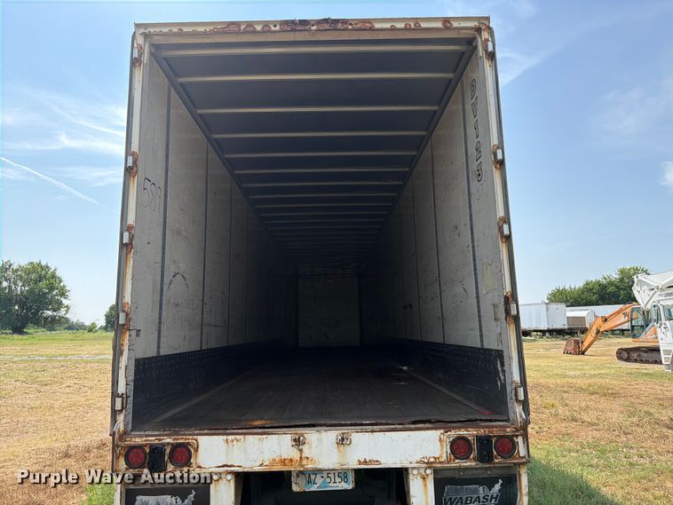 image for item FB4974 2010 Wabash dry van trailer