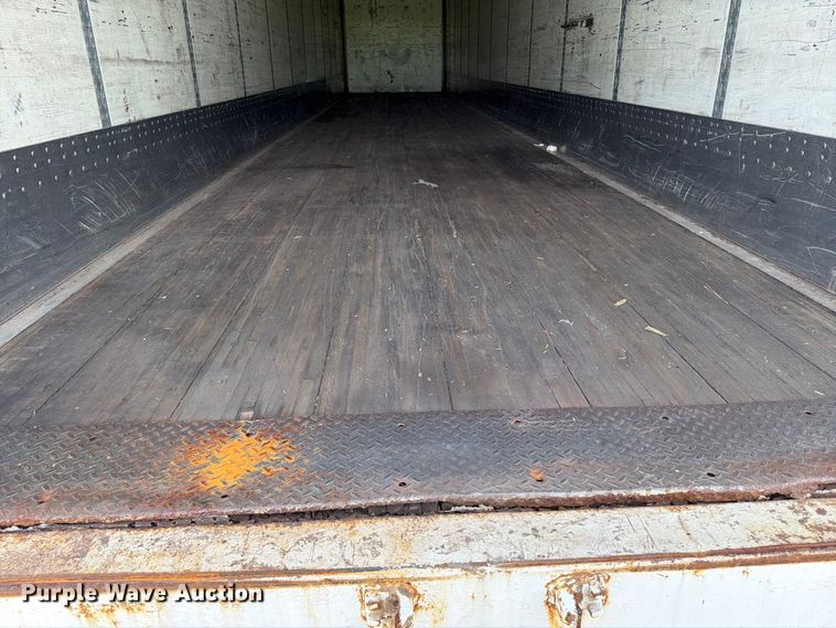image for item FB4974 2010 Wabash dry van trailer
