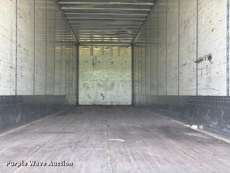 image for item FB4974 2010 Wabash dry van trailer
