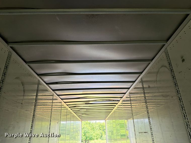 image for item FB4974 2010 Wabash dry van trailer