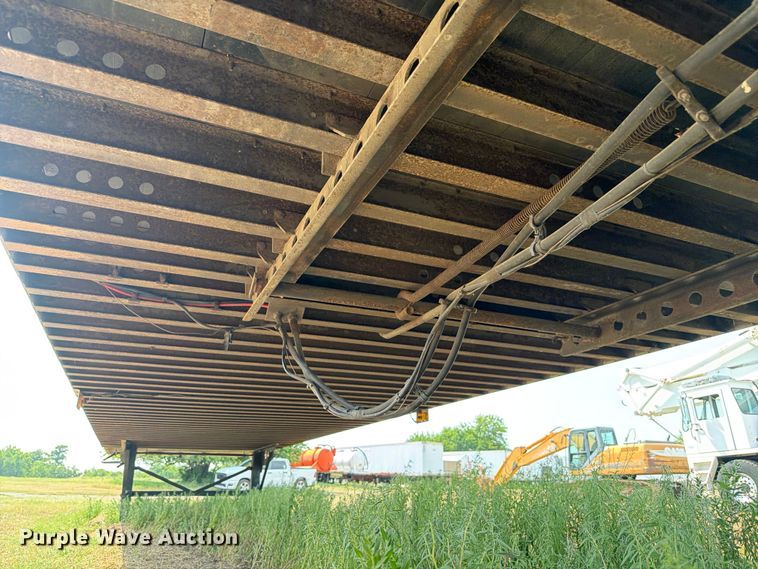 image for item FB4974 2010 Wabash dry van trailer