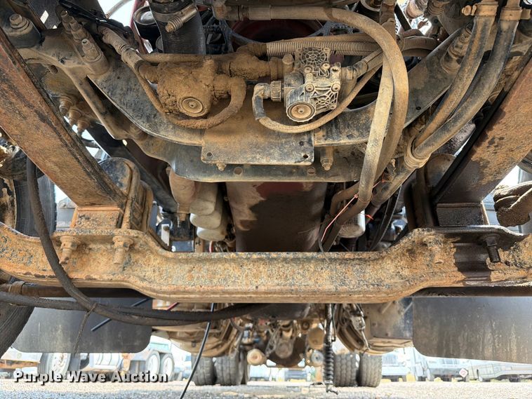 image for item FB5019 2016 Mack CHU613 semi truck