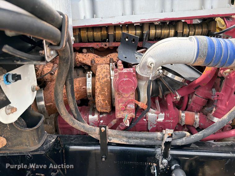 image for item FB5020 2013 Mack CHU613 semi truck