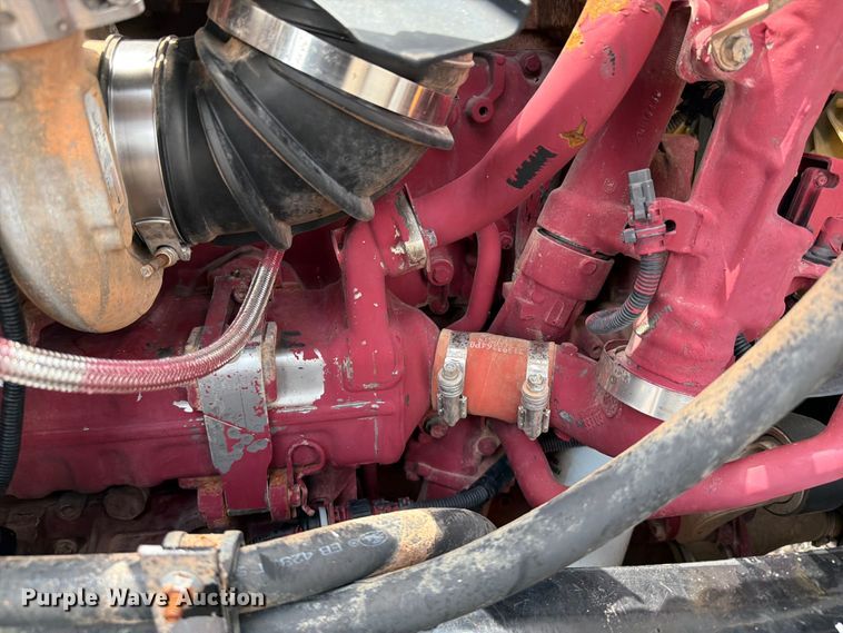 image for item FB5020 2013 Mack CHU613 semi truck