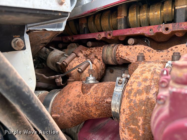 image for item FB5020 2013 Mack CHU613 semi truck