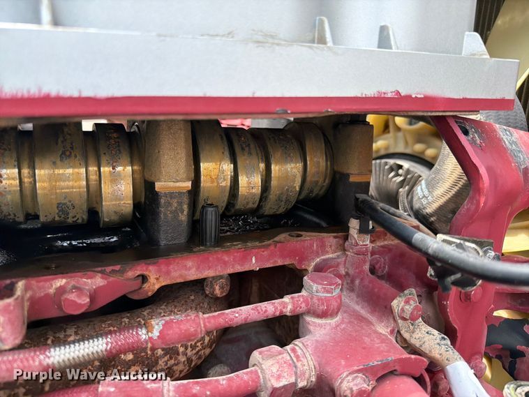image for item FB5020 2013 Mack CHU613 semi truck