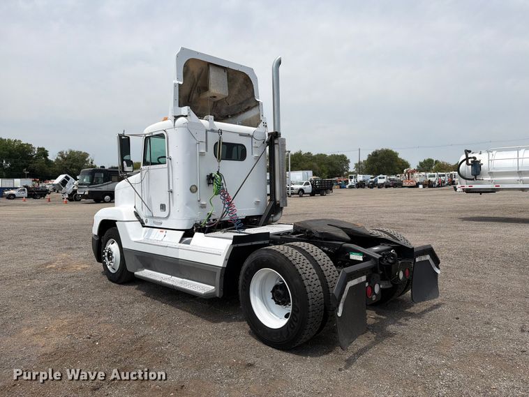image for item FB5021 1998 Freightliner FLD120 semi truck