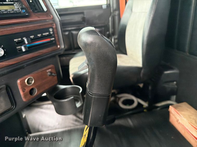 image for item FB5021 1998 Freightliner FLD120 semi truck